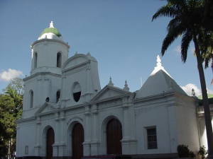 Suedliche Kirche Plaza Bolvar