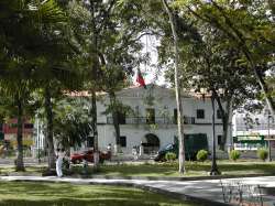 Palacio de gobierno en la plaza Bolvar de Maturn